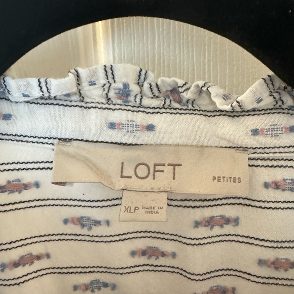 Loft Botton Down - Picture 2 of 5